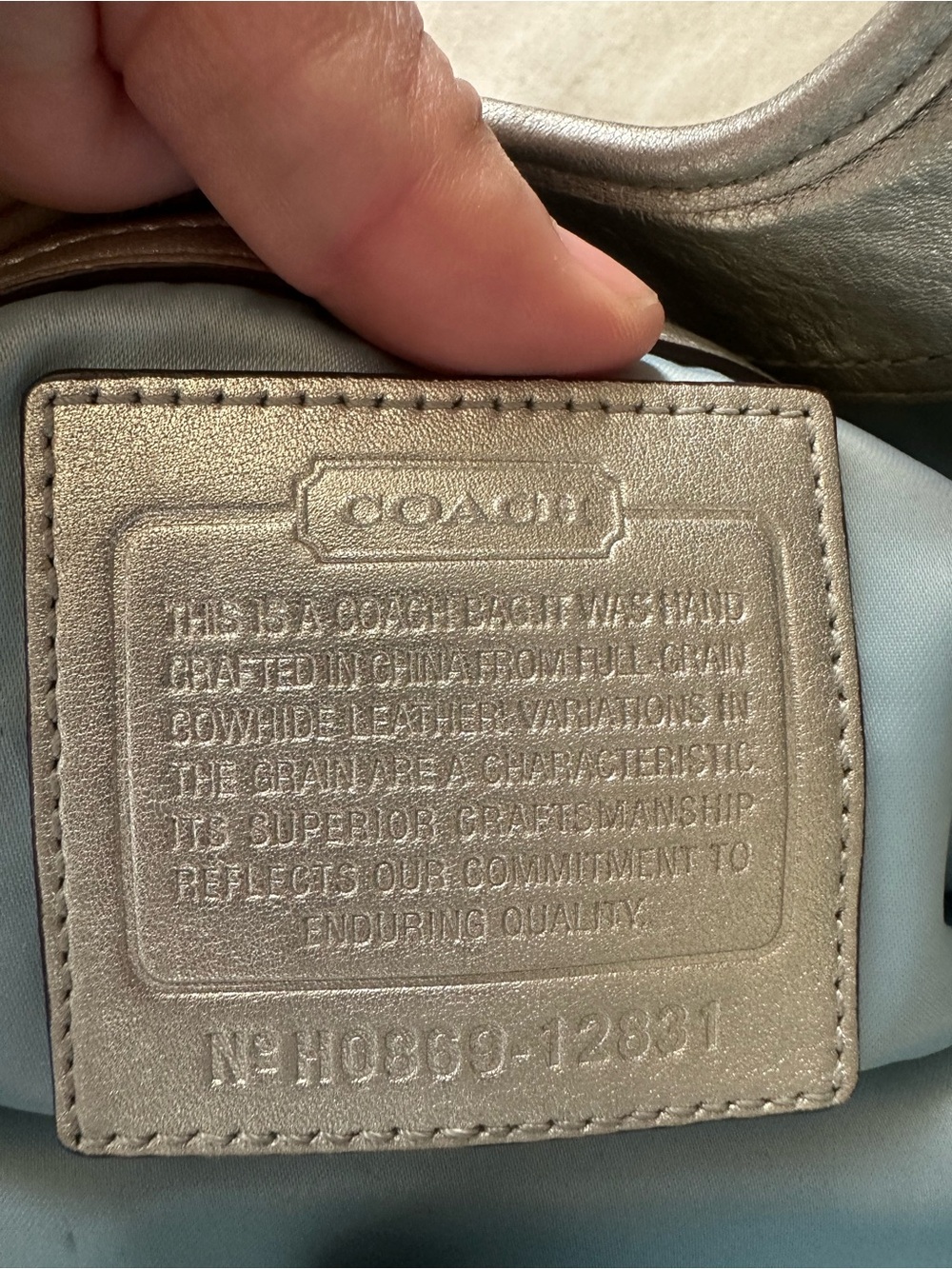 Coach Silver Leather Shoulder Bag with Kiss-Lock Frame - Picture 7 of 14